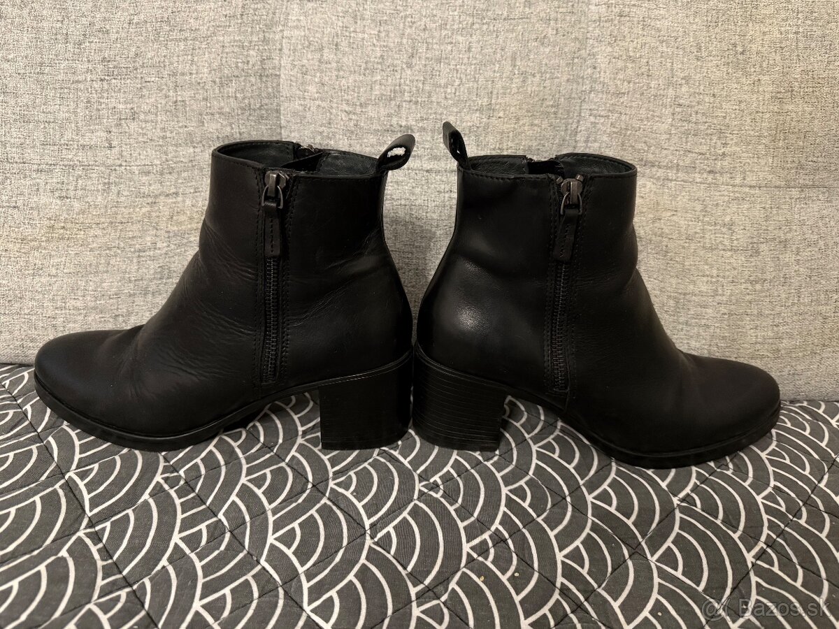 Členkové dámske kožené topánky Baťa - 6