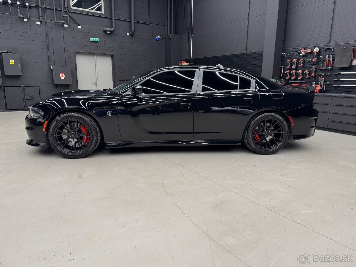 Dodge Charger 6.2 Hellcat - 6