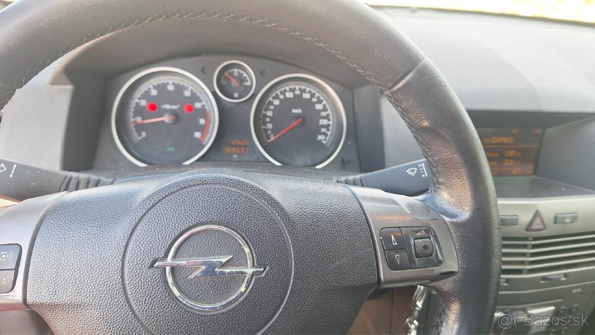 Opel Astra 2007 Benzín - 6