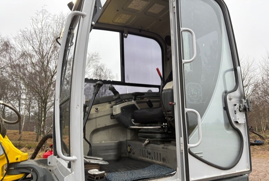 Prodám minibagr Wacker Neuson, 2013, 4580mth - 6