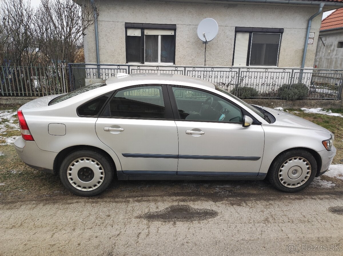 Volvo s40 2.0L diesel - 6