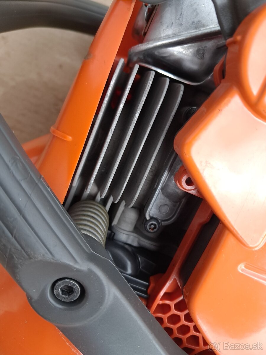 Husqvarna 450 motorova pila - 6