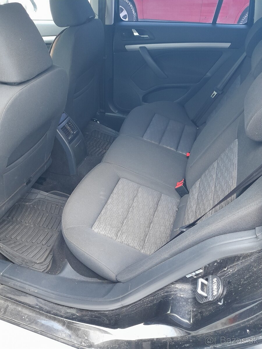 Skoda Octavia 2 1.6 CR 77 KW - 6