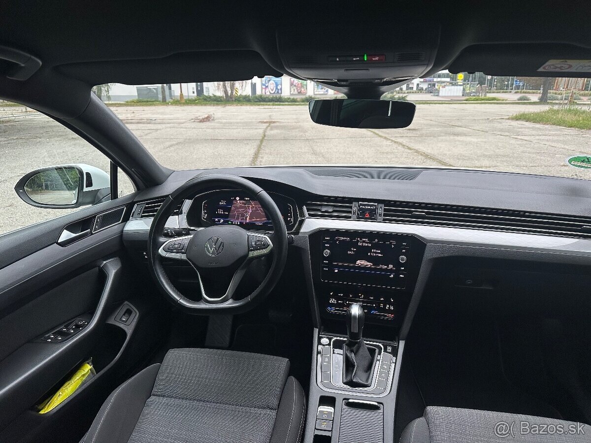 Volkswagen Passat Variant 2.0 TDI EVO Elegance DSG - 6