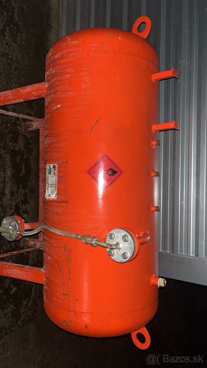 Tlaková nádoba na kompresor 220l - 6