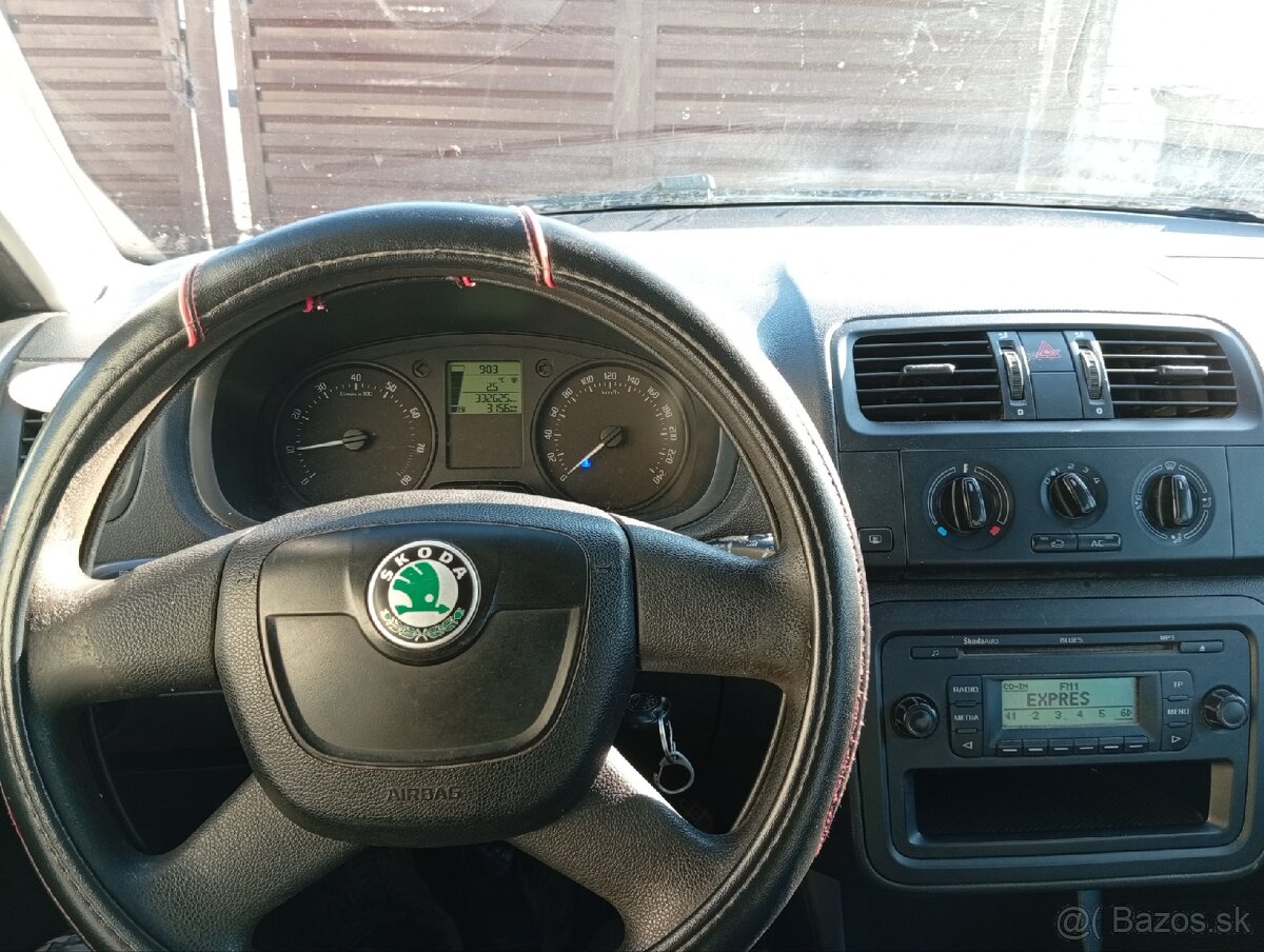 Škoda Fabia 2 - 6
