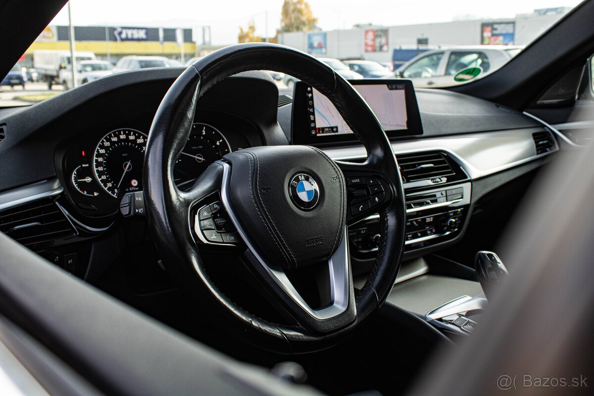 BMW G31 520d Touring 140kW, Harman/Kardon, Panorama, Koža - 6