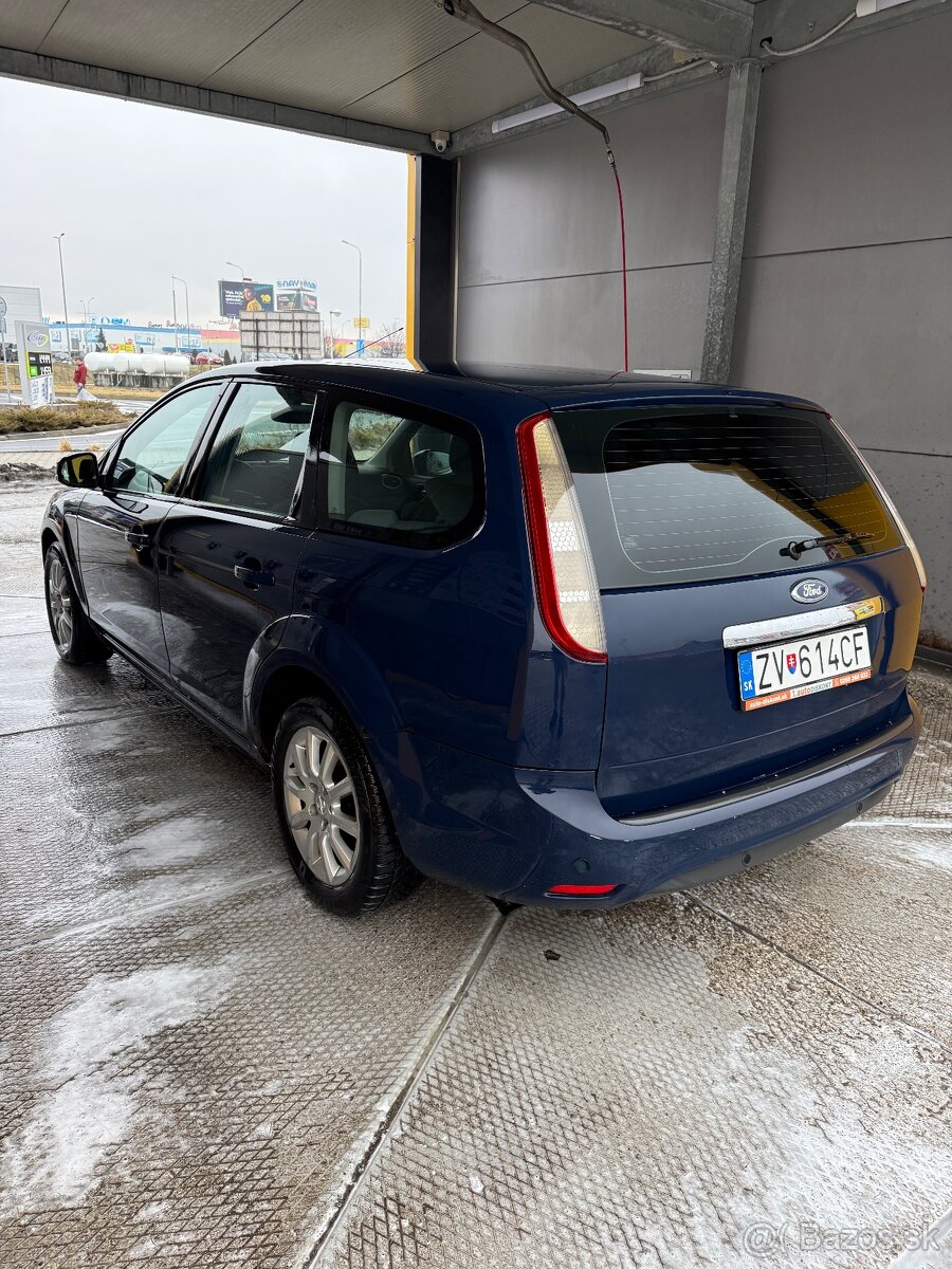 Predám Ford Focus Combi 2008 facelift - 6
