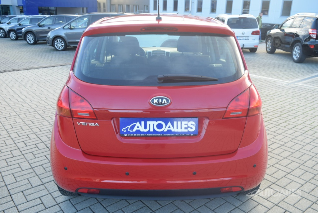 Kia Venga 1,4 i 66 kW - 6