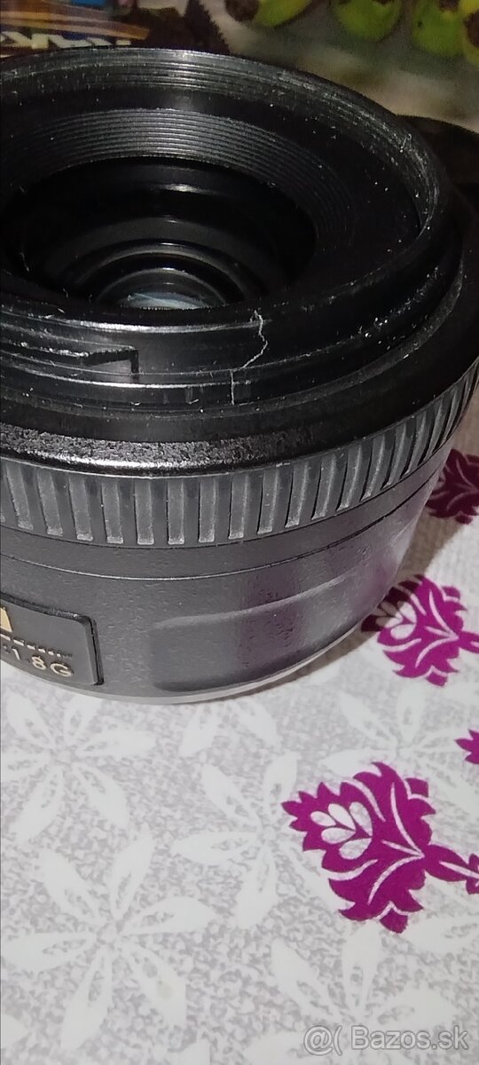 Objektív Nikon Nikkor 35mm - 6