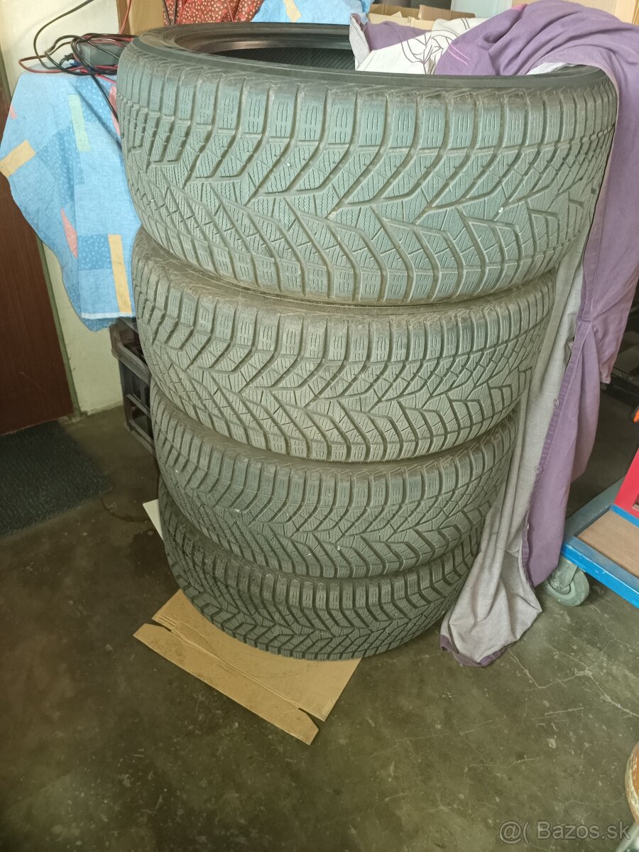 Predám zimné pneu Yokohama 255/45 R20 105V XL - 6