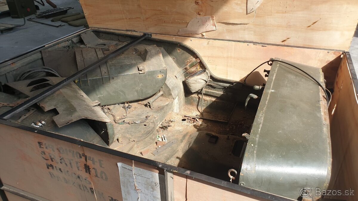 Predám náhradné diely na Jeep Willys - 6