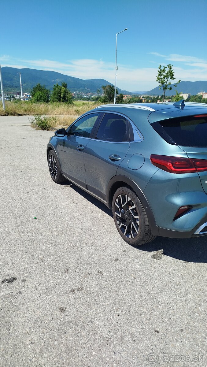 Predám KIA XCEED 1,5T-GDI 7DCT PLATINUM - 6