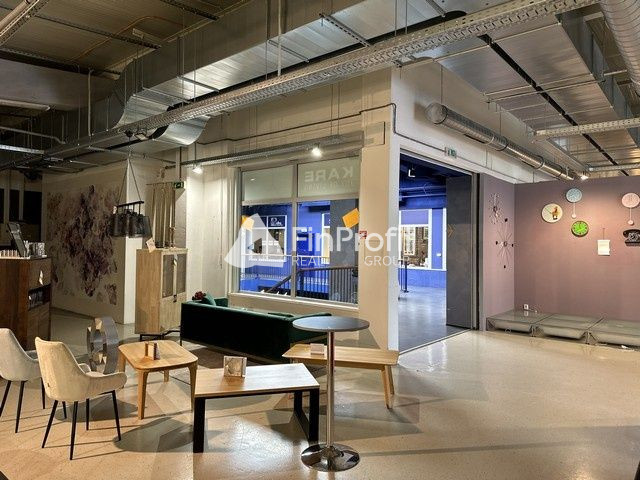 Na prenájom obchodné priestory so zvýhodneným nájomným vo vý - 6