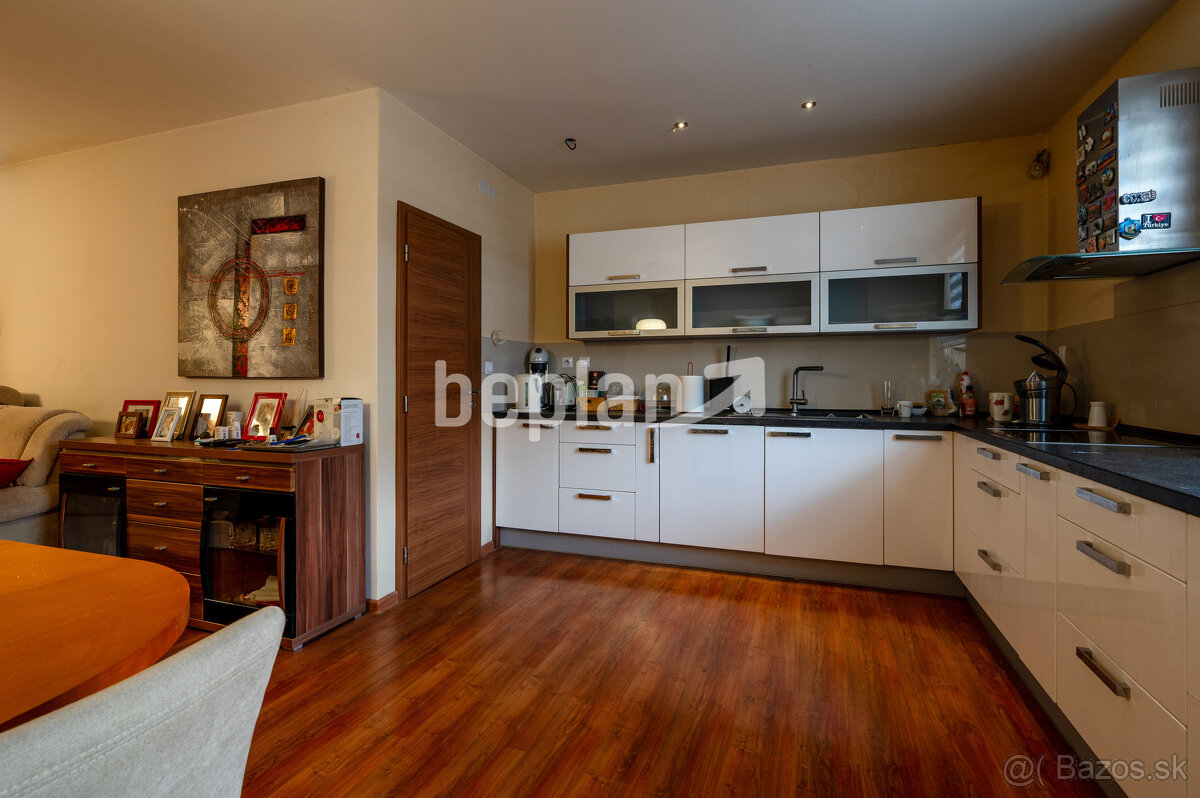 Na predaj polyfunkčná budova v centre Martina - 6