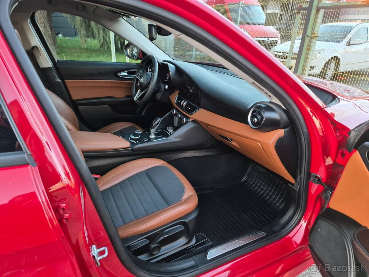 Alfa Romeo Giulia 2.2 Diesel 180 AT Super - 6