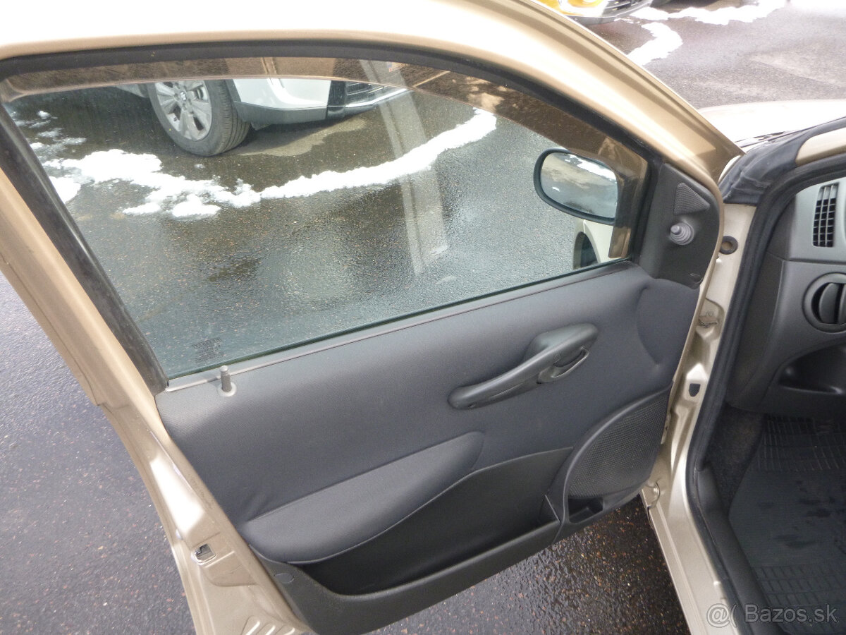 Fiat Punto 1,2i 2008 92675 km - 6