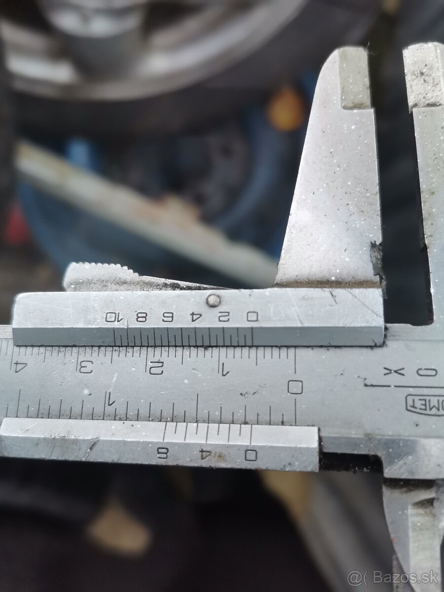 Zimné 215/65R16 H - 6