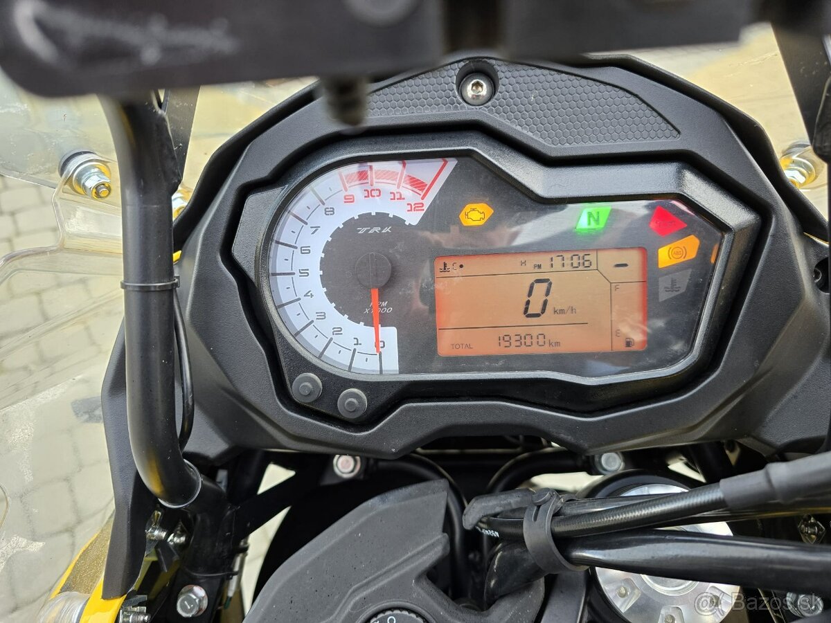 Benelli TRK502X s kuframi - A2 - 6