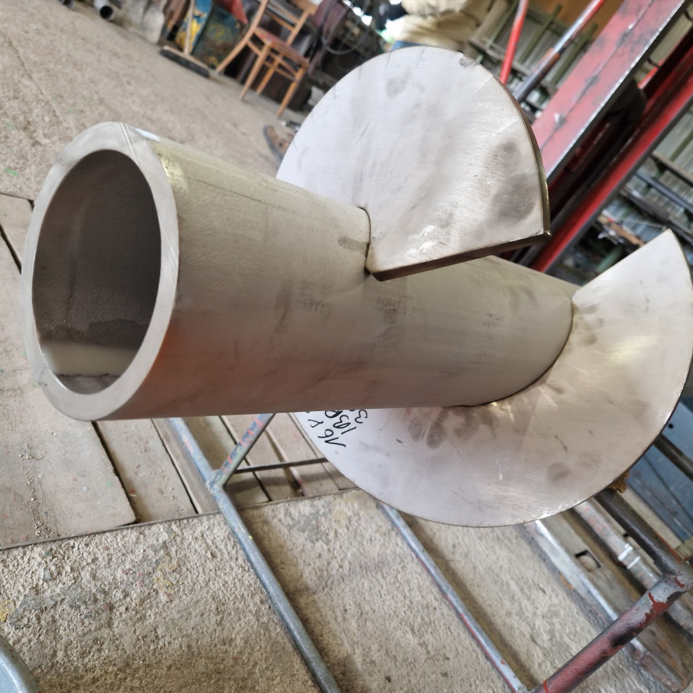 Nerezový šnekový dopravník 3400mm - 6