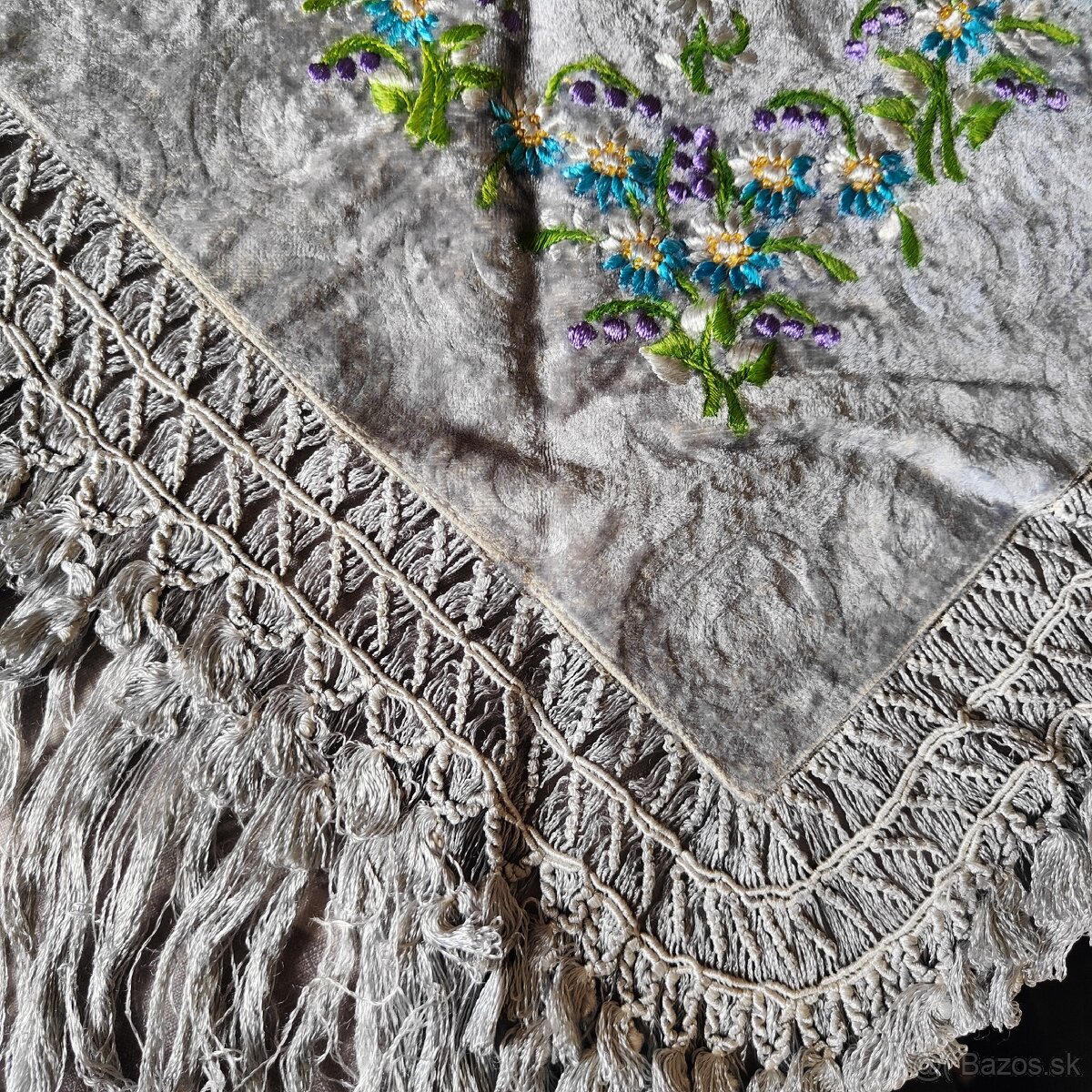 Stará šatka k piešťanskemu kroju - 6