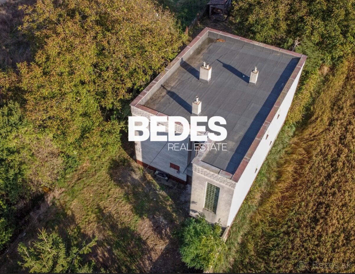 Veľký rodinný dom + pozemok 788m² - Krušovce - 6