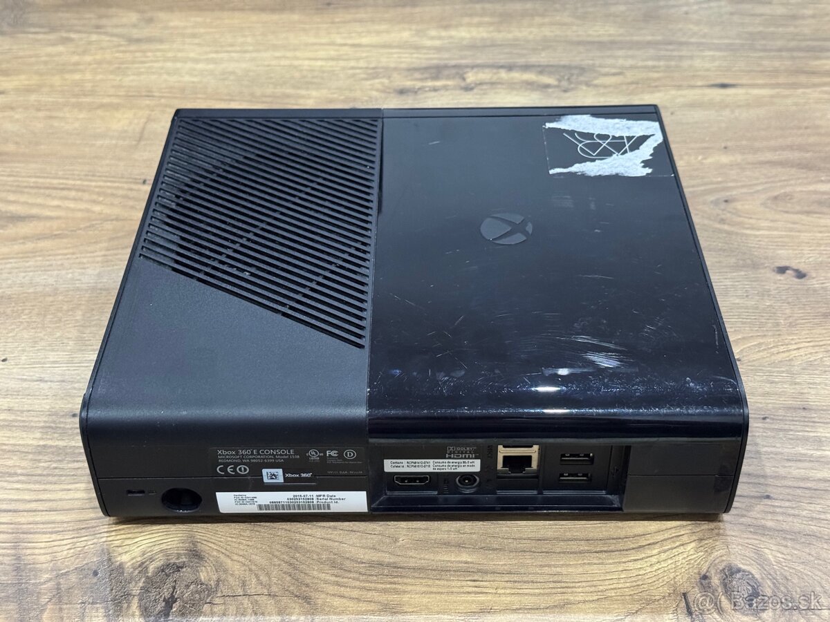Samostatná herná konzola XBOX 360E - 6