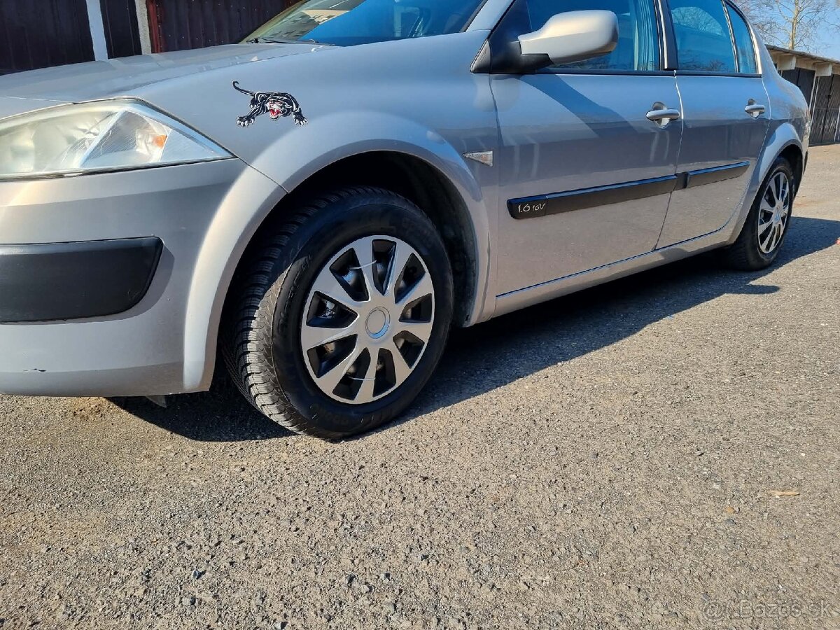 Renault Megane 1.6 benzín 140 000km - 6