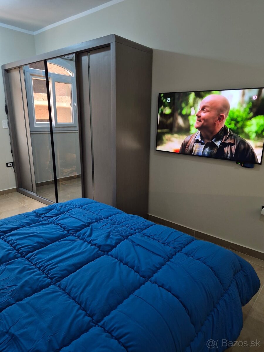 🏝️ Na predaj priestranný, moderne zariadený byt v Hurghade - 6