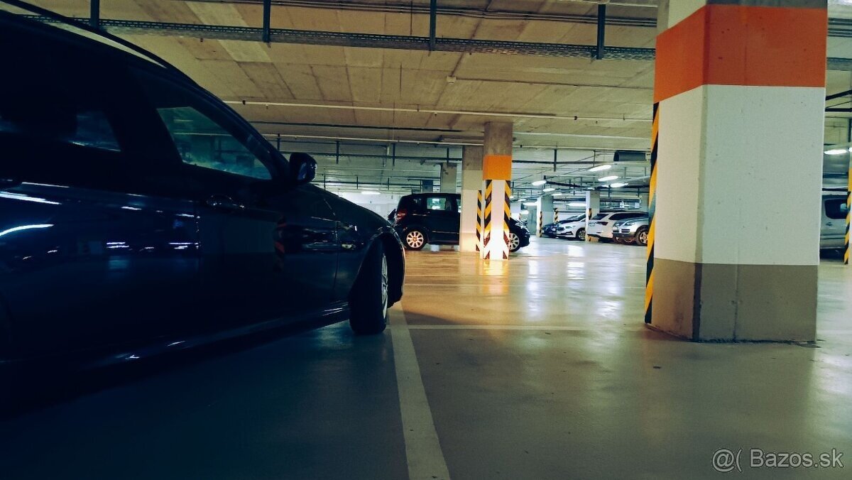 BMW 318d Touring - 6