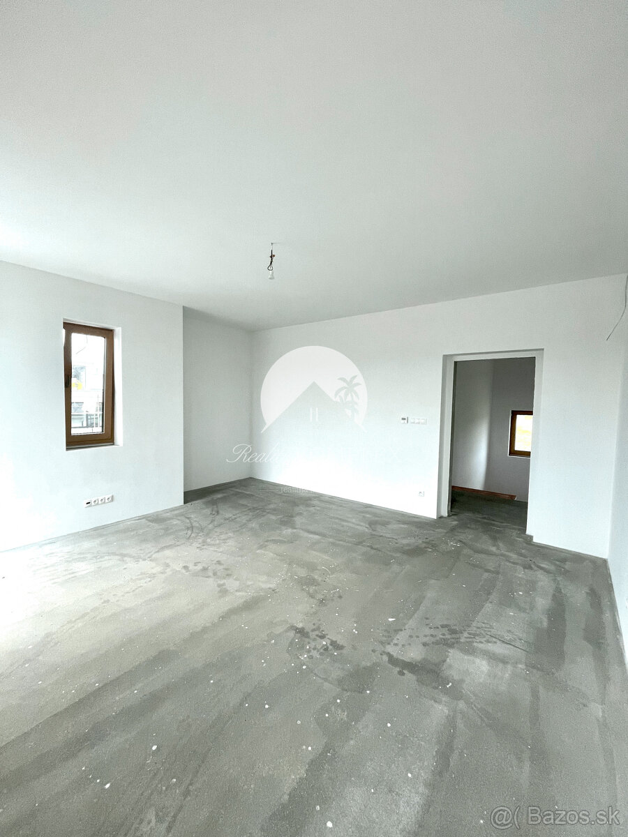 Reality KOMPLEX s.r.o. Vám ponúka luxusný rodinný dom v prém - 6