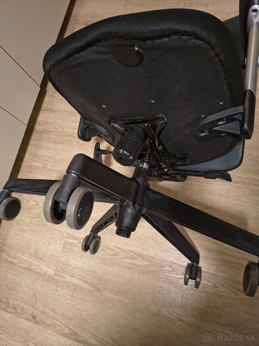 Polohovateľná kancelárska stolička - 6
