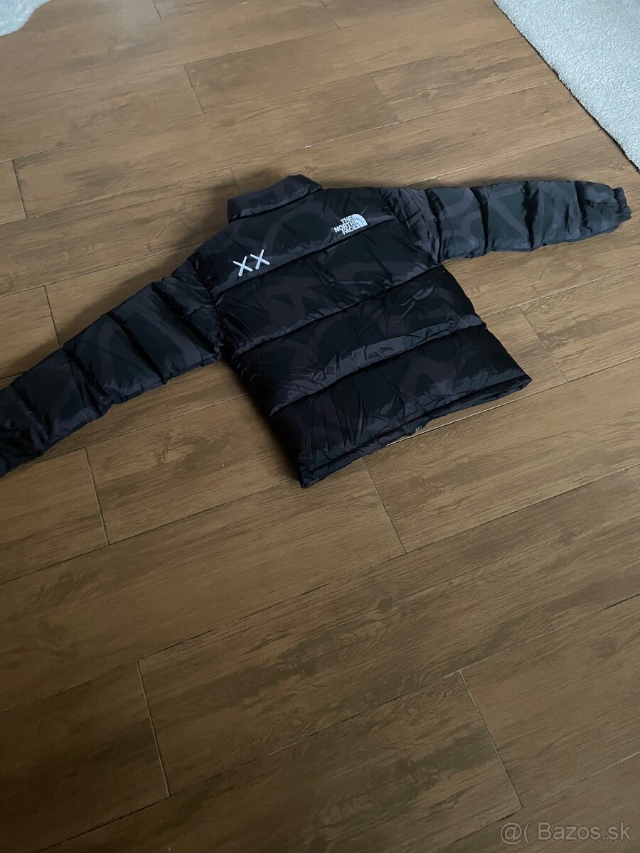 The North Face X Kaws - 6