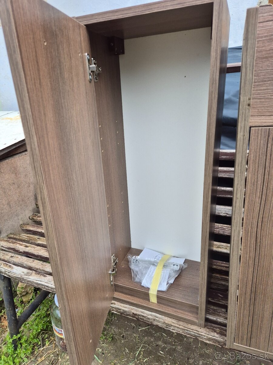 skrinky do kúpeľne - 6