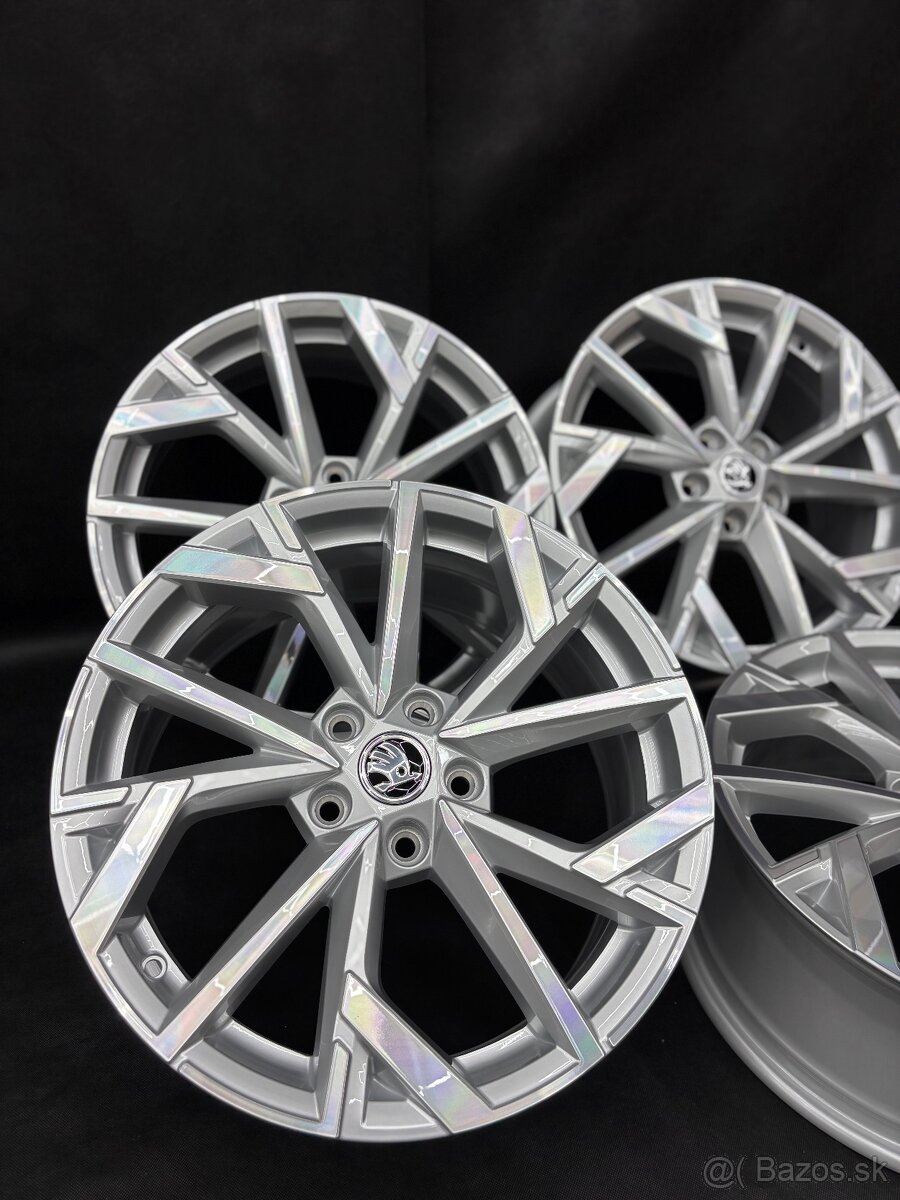5x112 r18 octavia 4 cistonove disky Avior - 6