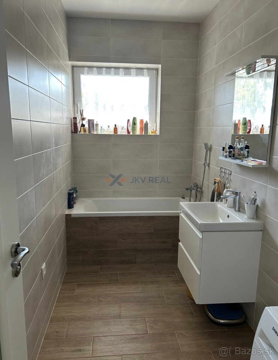 Na predaj rodinný dom v Mostovej - 6