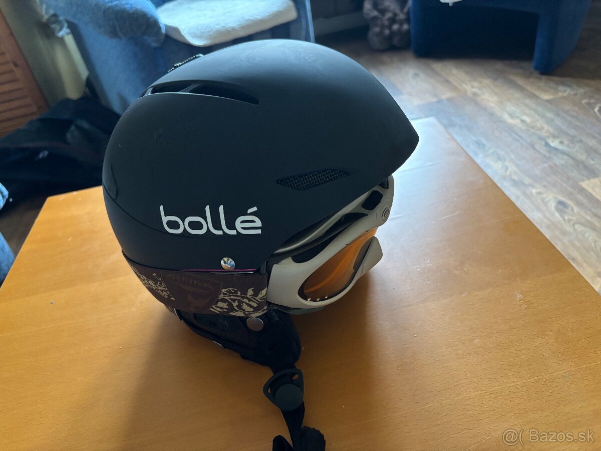 Predám dve skoro nové komplet dámske lyžiarske výbavy - 6