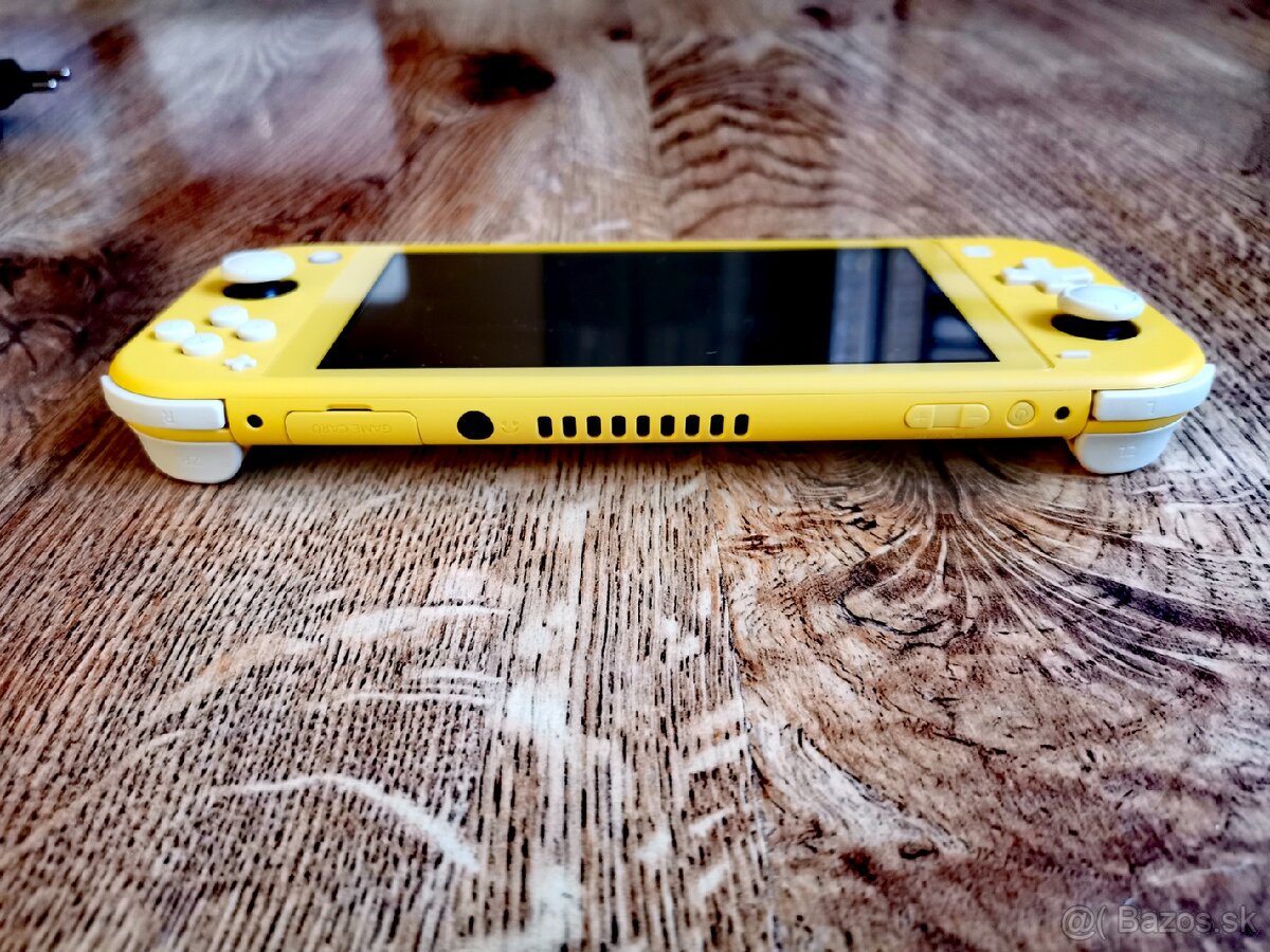 Nintendo Switch Lite - 6