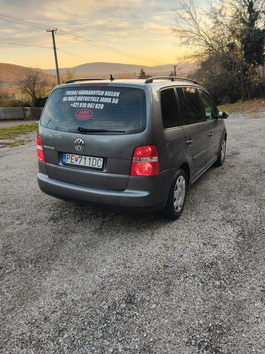 Volkswagen Touran 1.9 TDI- 77kw - - 6