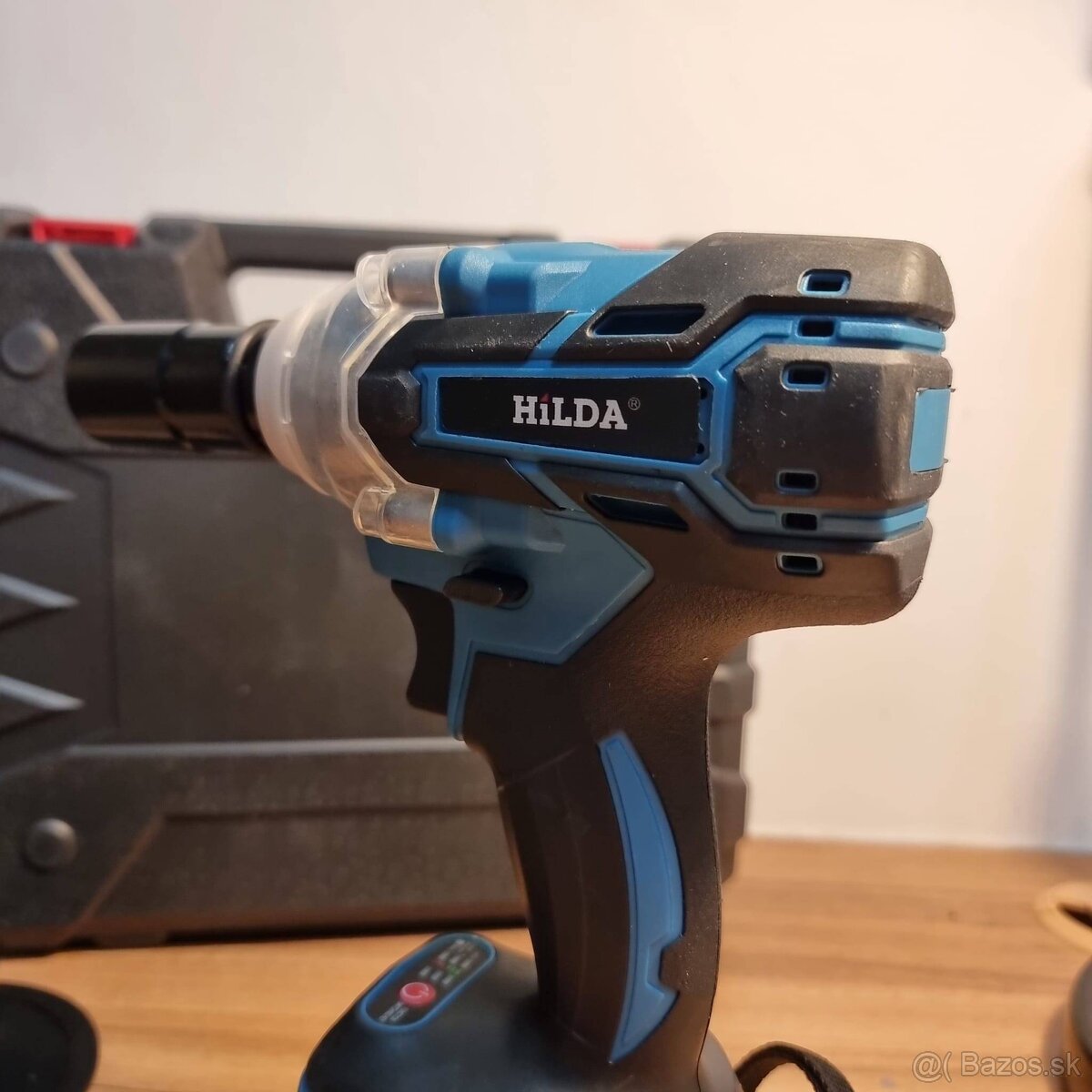 Predám nový AKU rázový uťahovák HILDA - 21V, 520nM - 6