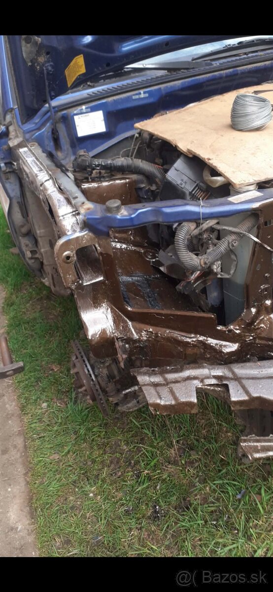 Mitsubishi Pajero 1.8 r.v 2004 - 6