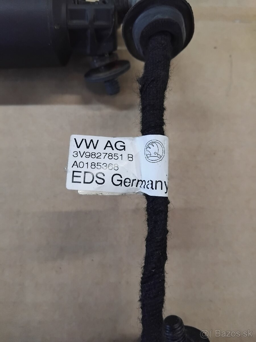 dvere kufra Superb 3 combi - LA7W 8E8E - 6