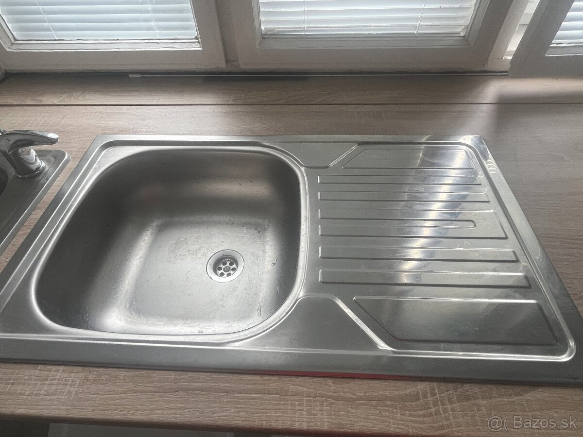 Kuchynský drez nerezový - 6