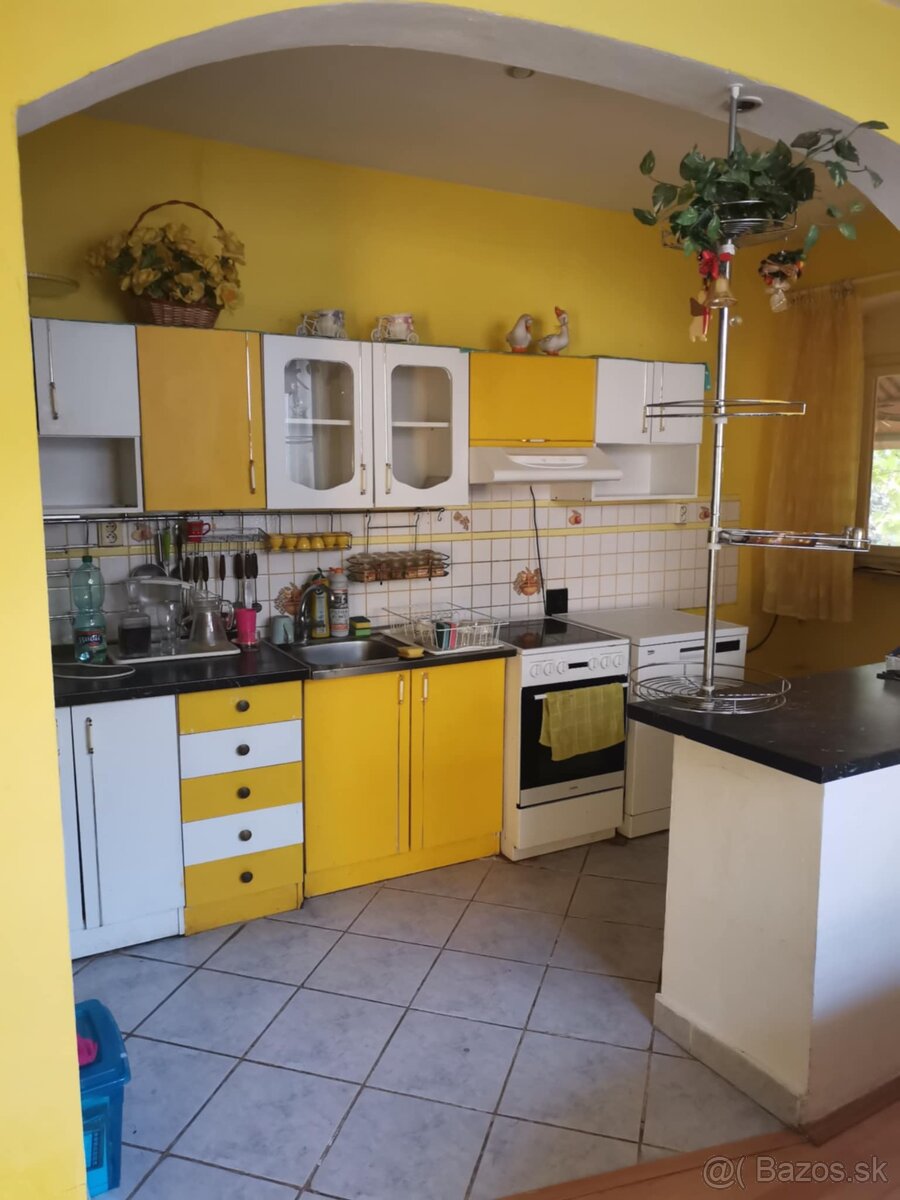 RD v Lučenci na bývanie či podnikanie - 6