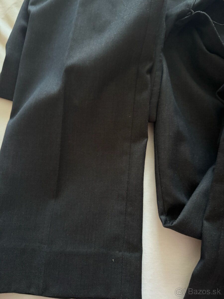 Zachovalý Oblek RESERVED na predaj - 6