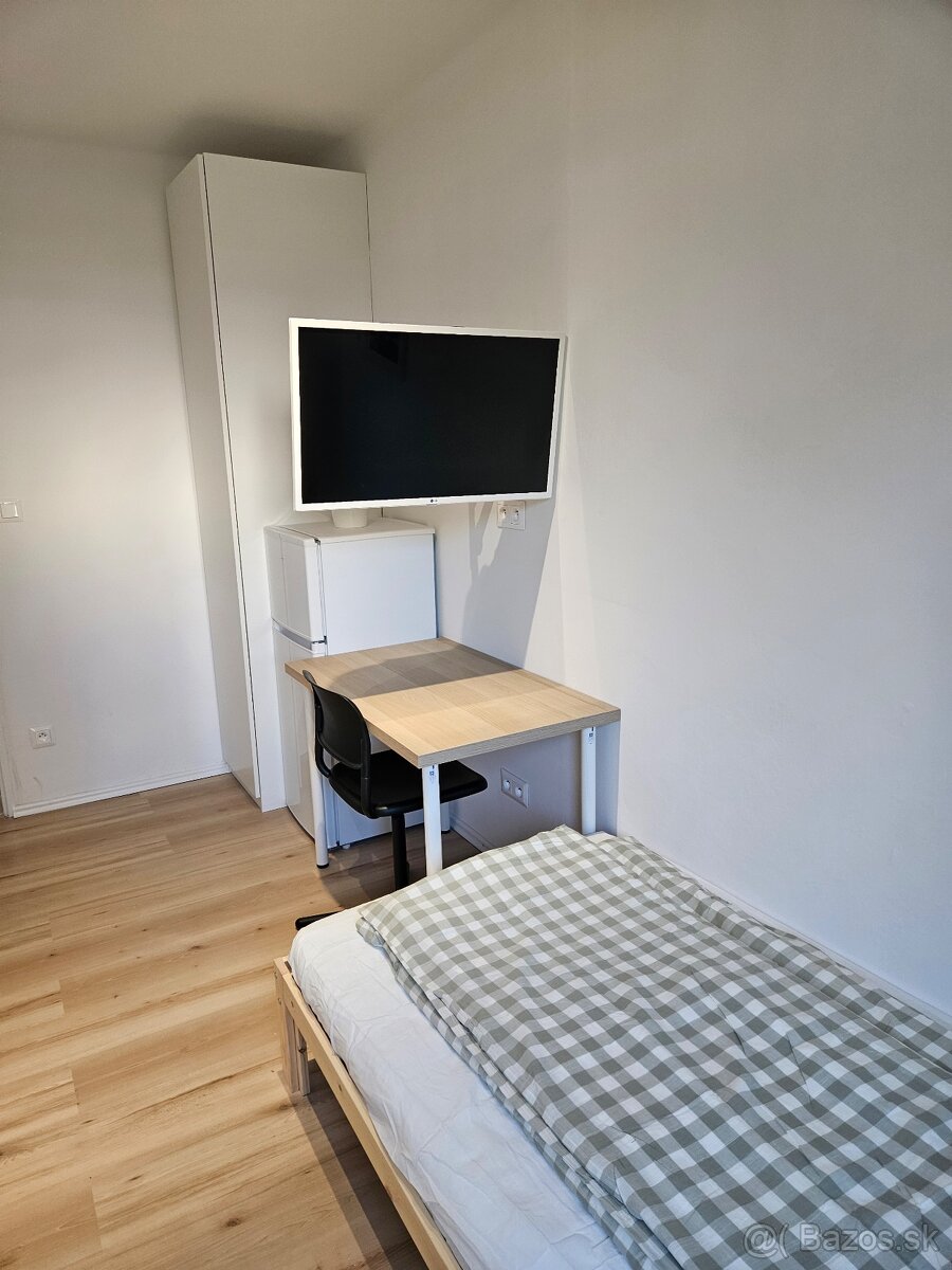 Izba pre 2 osoby: Ubytovanie Centrum - v centre mesta Sereď - 6