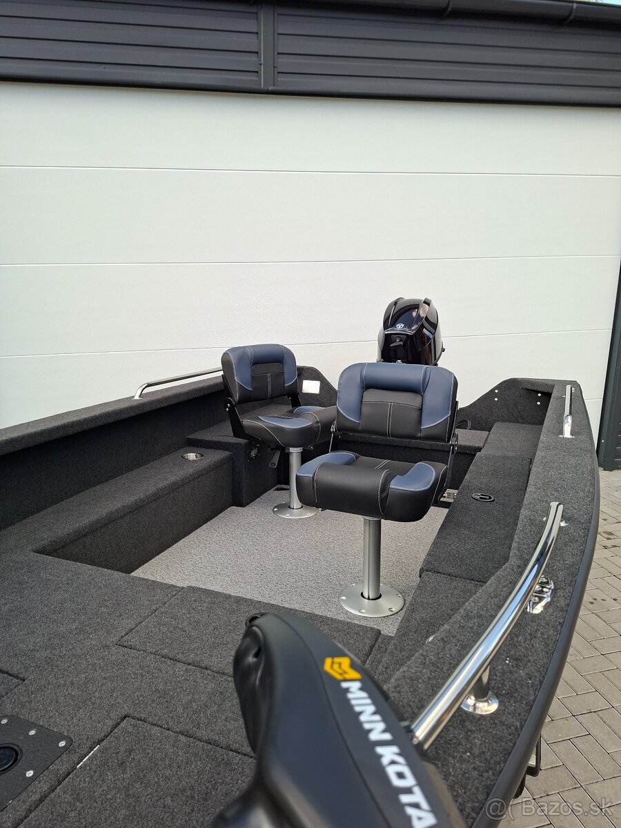 Motorový čln BREMA 450V PRO - 6