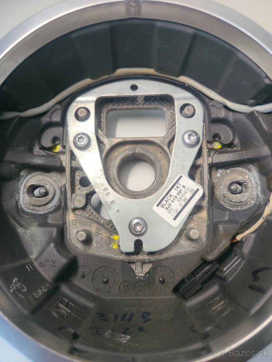 Športový skosený volant audi - 6