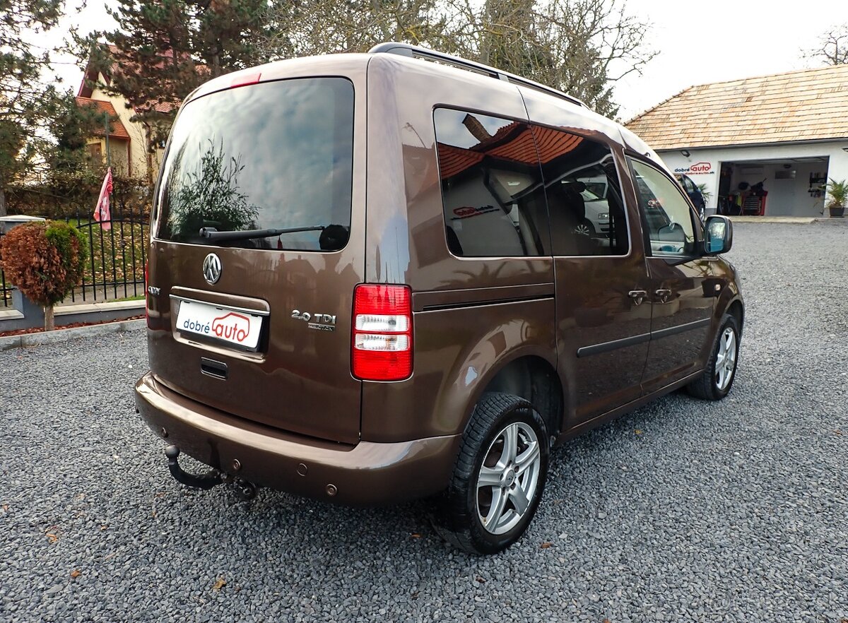 VOLKSWAGEN CADDY 2.0TDI 4x4 - 5MIEST - NAVI- VYHREV -ŤAŽNE - 6