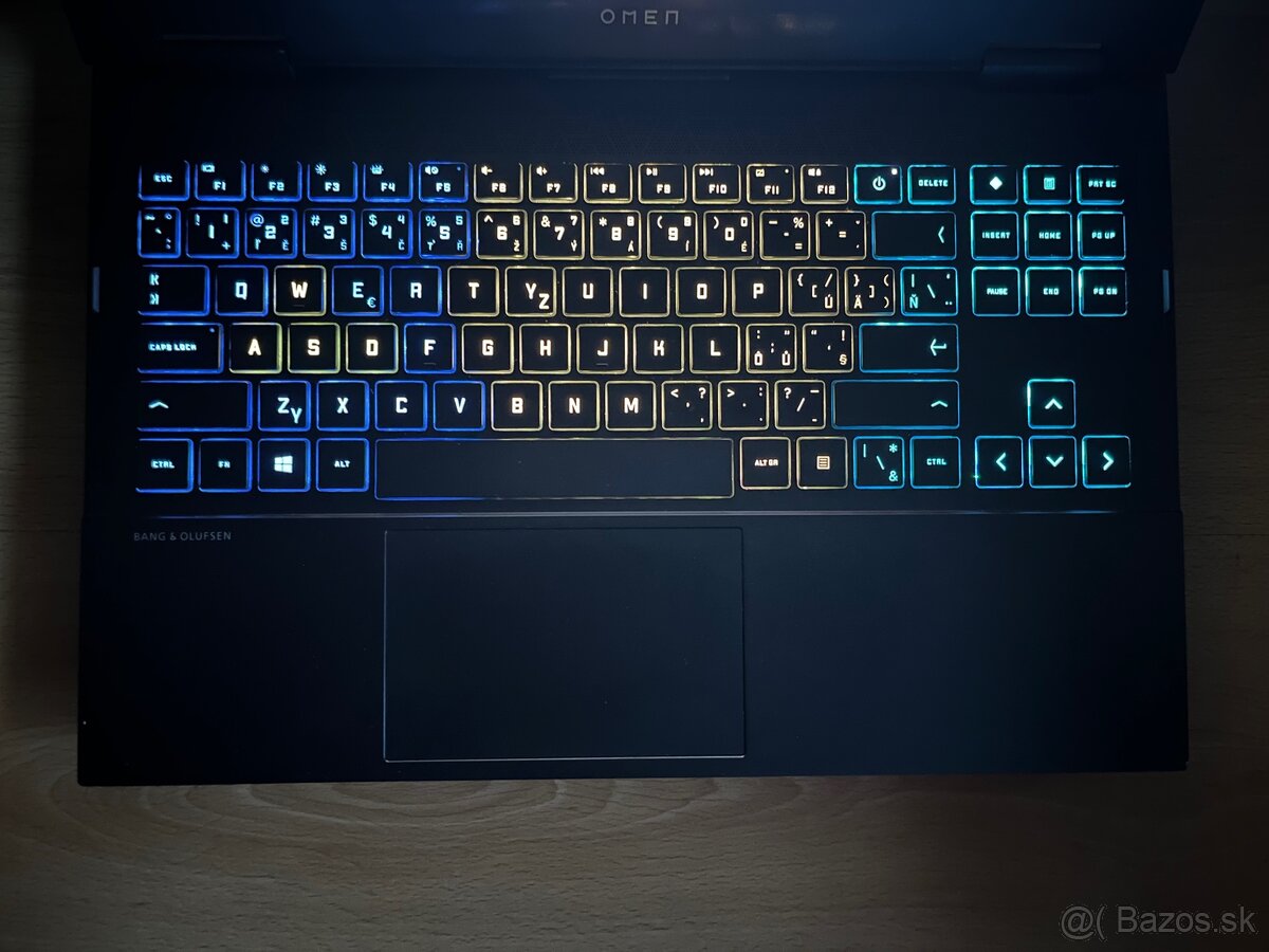 Rezervované: HP OMEN 15 - herný notebook - 6